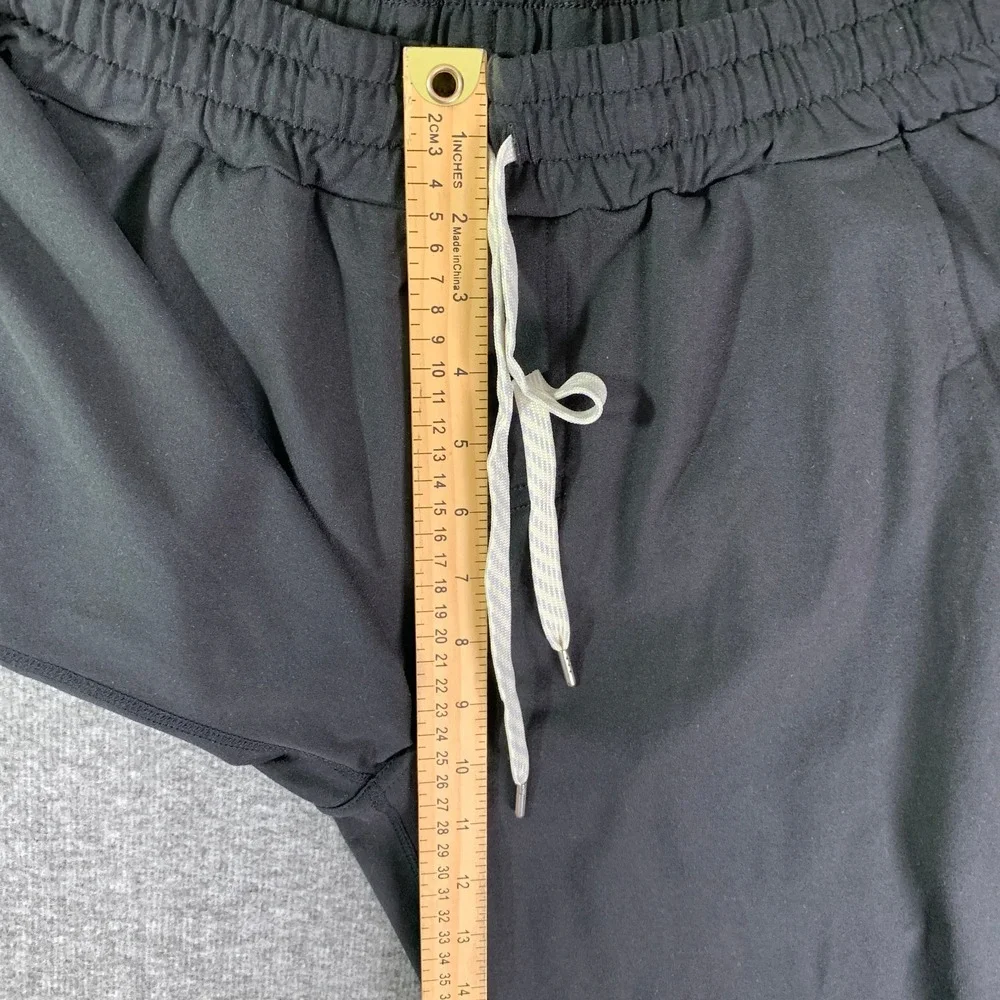 Vuori Ponto Performance Sweatpants Men Medium Black Stretch Athleisure V418 - Picture 6 of 9